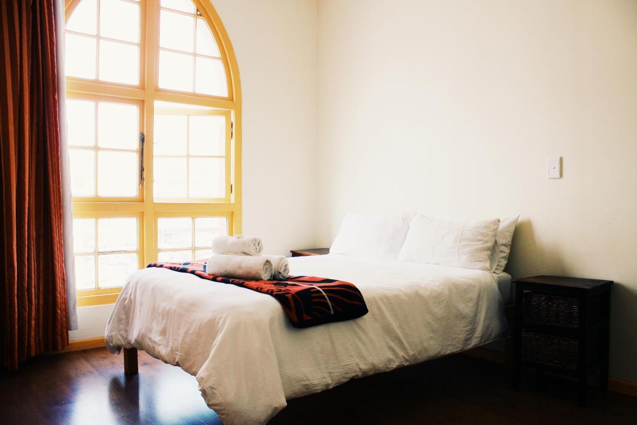 Scalabrini Accommodation ケープタウン エクステリア 写真